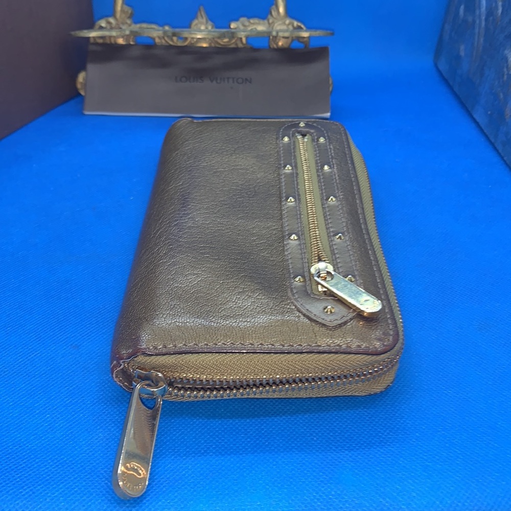 Louis Vuitton Bronze Suhali Long Zippy Wallet - Picture 11 of 12